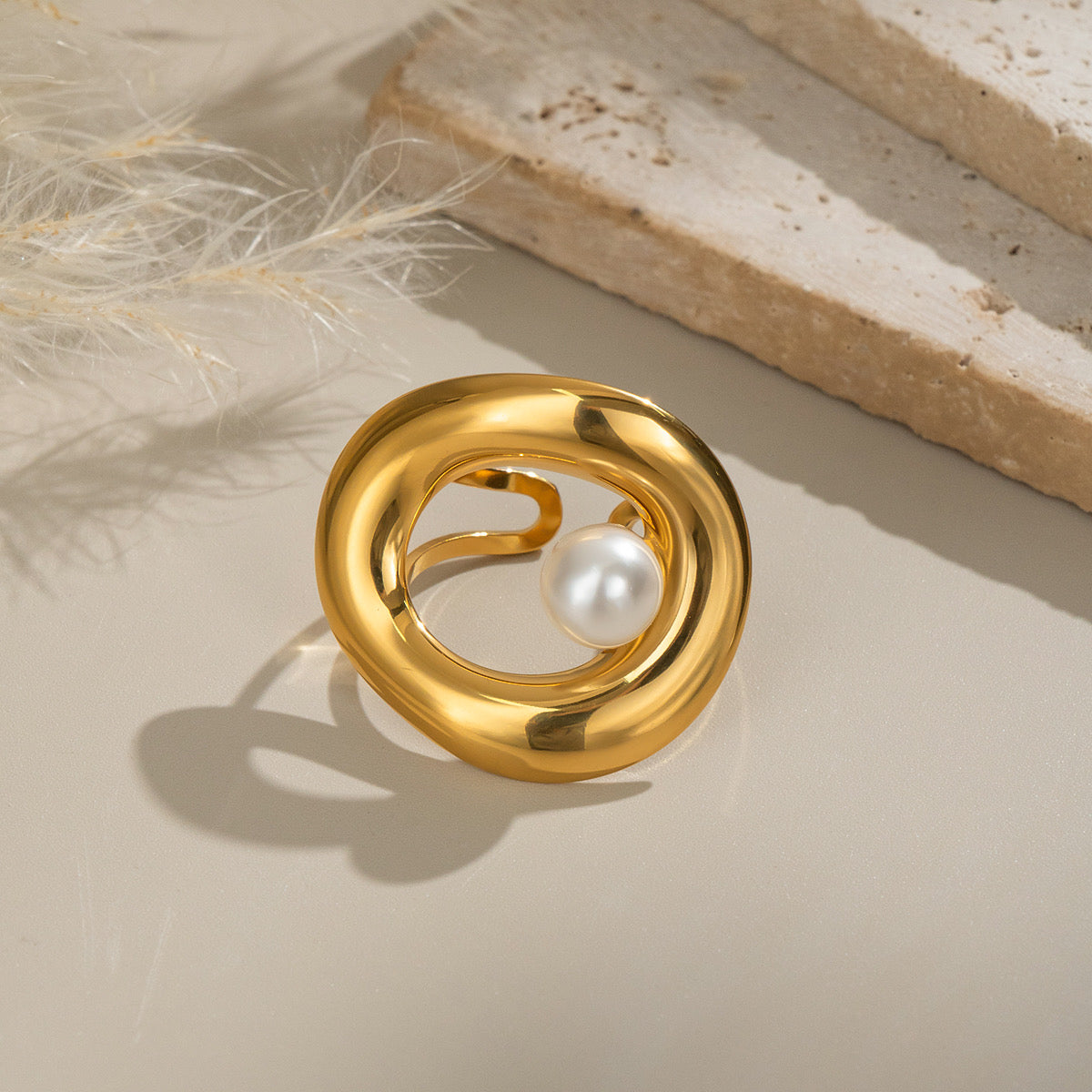 GOLDEN PEARL RING- PREMIUM
