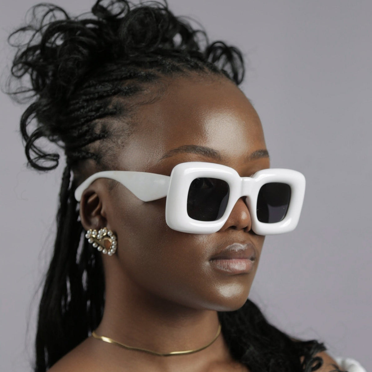 COLOR FRAME- SUNGLASSES